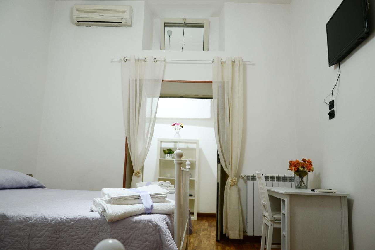 O' Sole E' Napule Bed & Breakfast Napoli Bagian luar foto