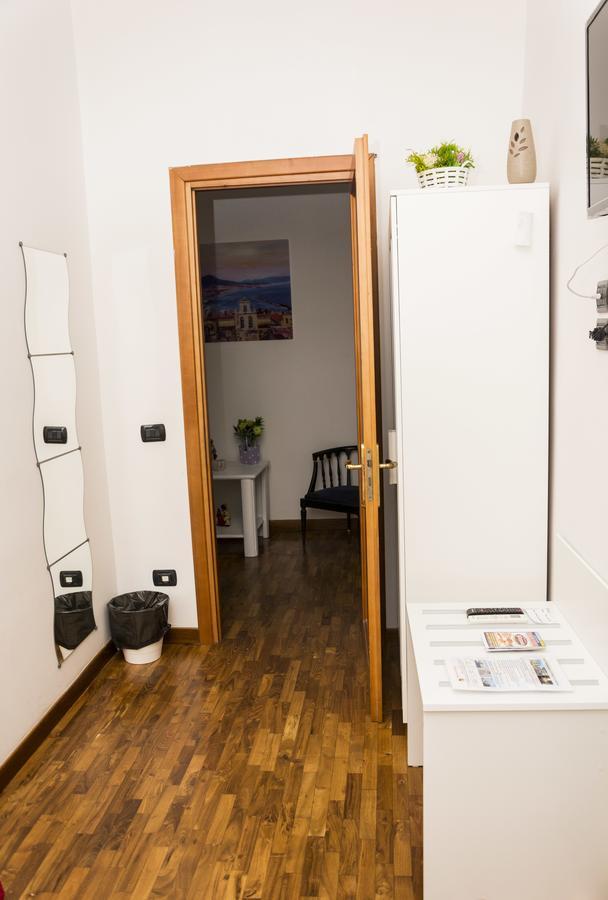 O' Sole E' Napule Bed & Breakfast Napoli Bagian luar foto