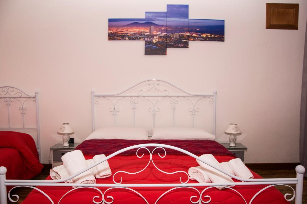 O' Sole E' Napule Bed & Breakfast Napoli Bagian luar foto