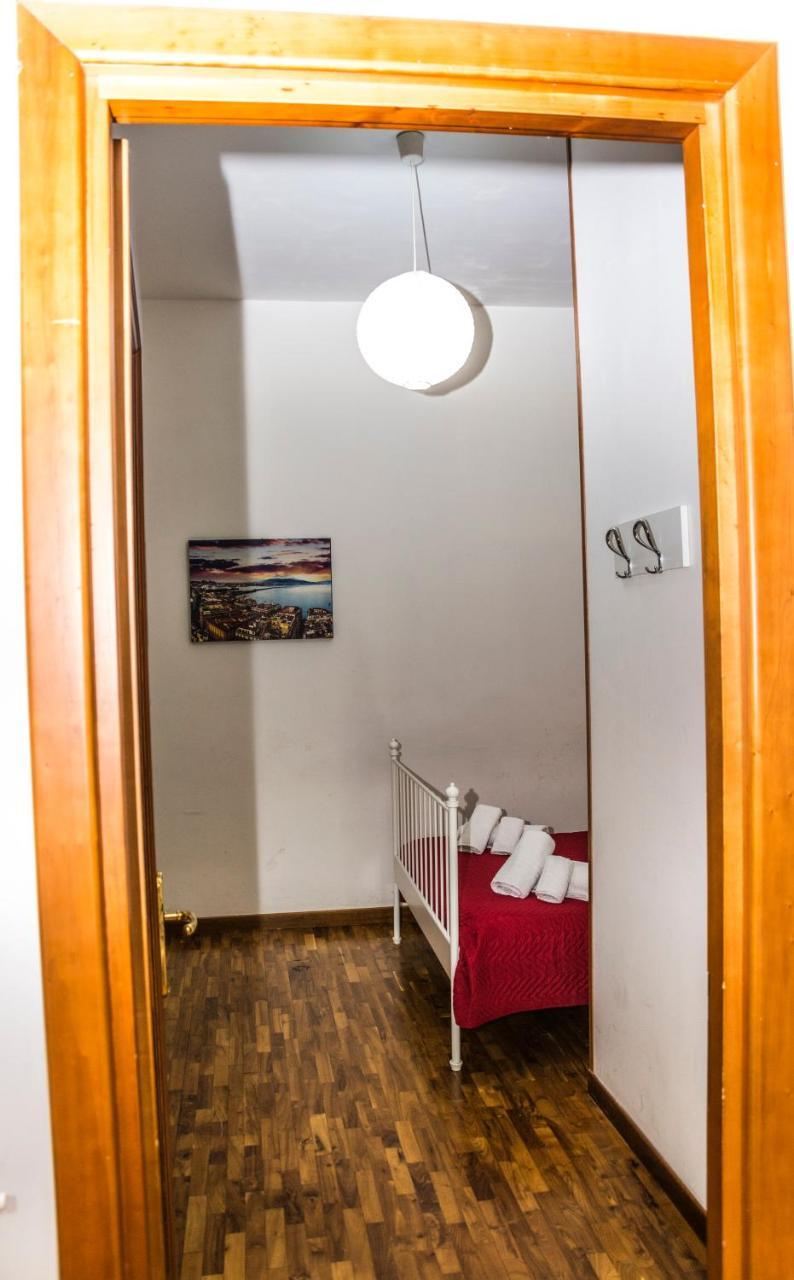 O' Sole E' Napule Bed & Breakfast Napoli Bagian luar foto