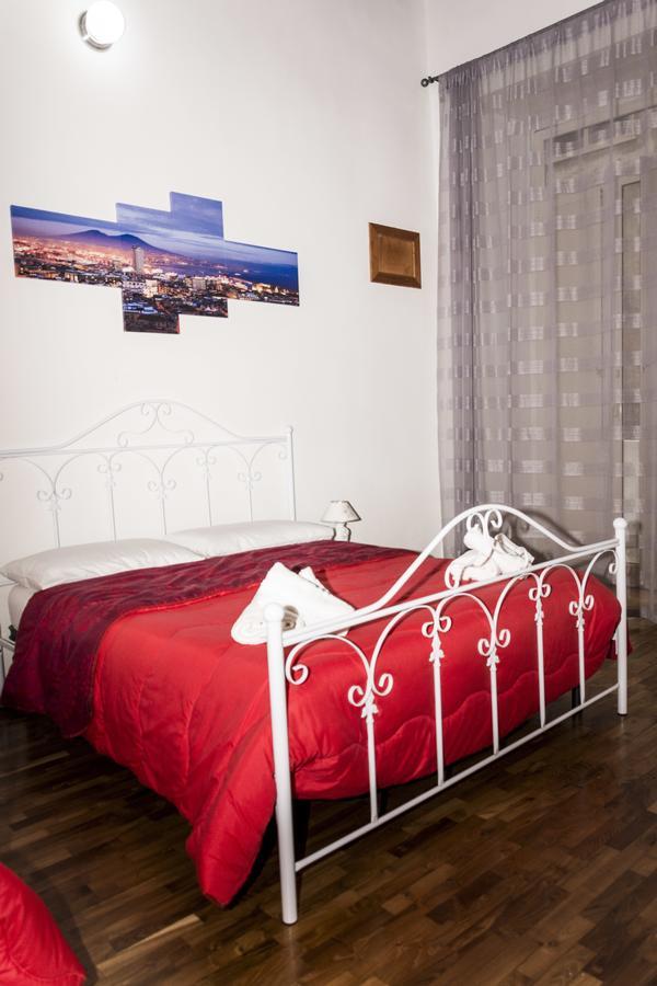 O' Sole E' Napule Bed & Breakfast Napoli Bagian luar foto