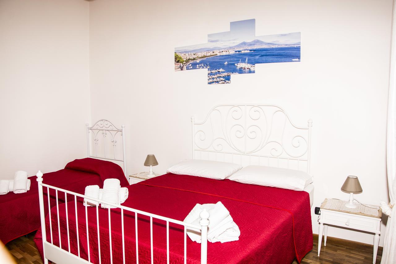 O' Sole E' Napule Bed & Breakfast Napoli Bagian luar foto