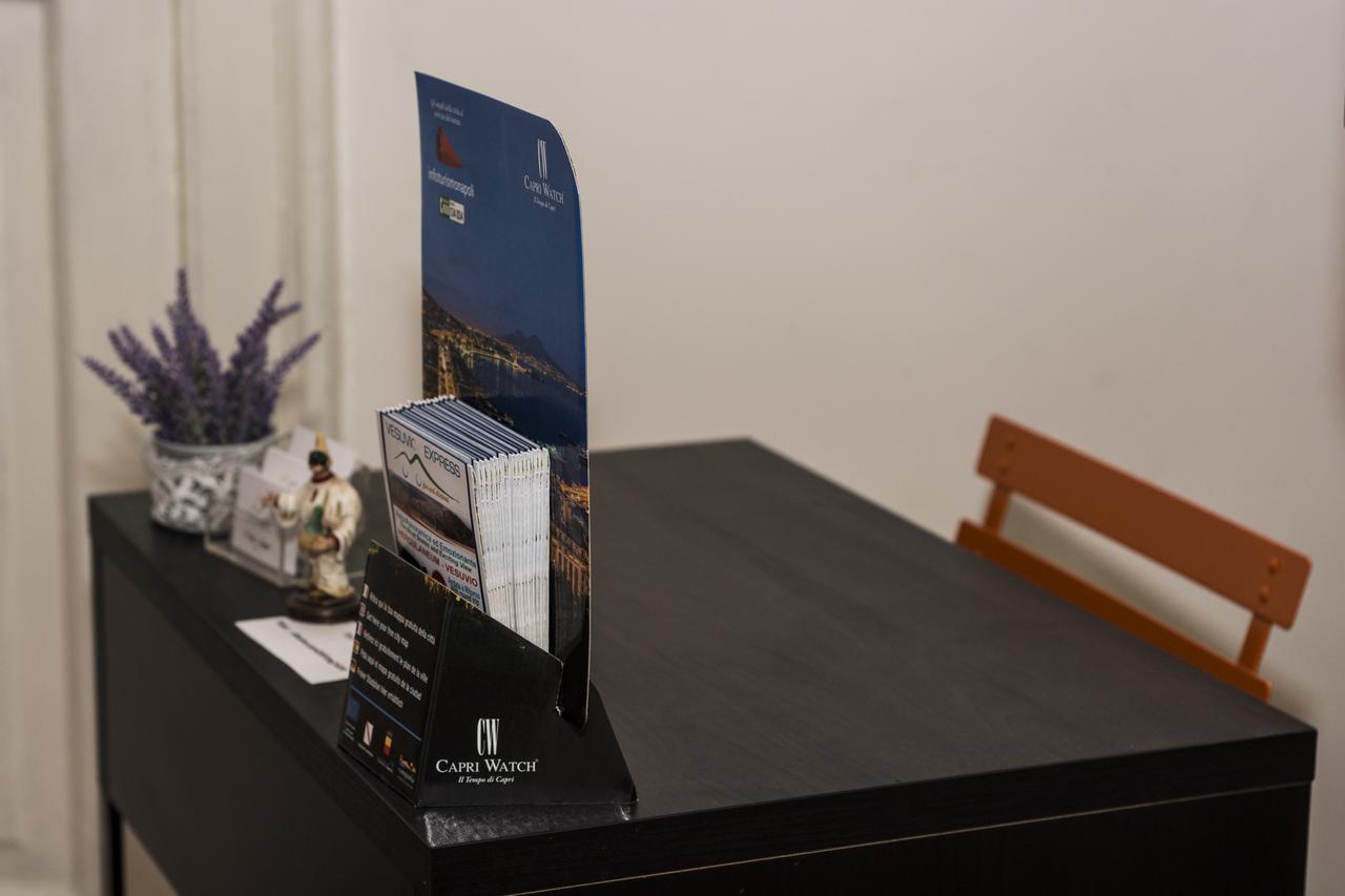 O' Sole E' Napule Bed & Breakfast Napoli Bagian luar foto